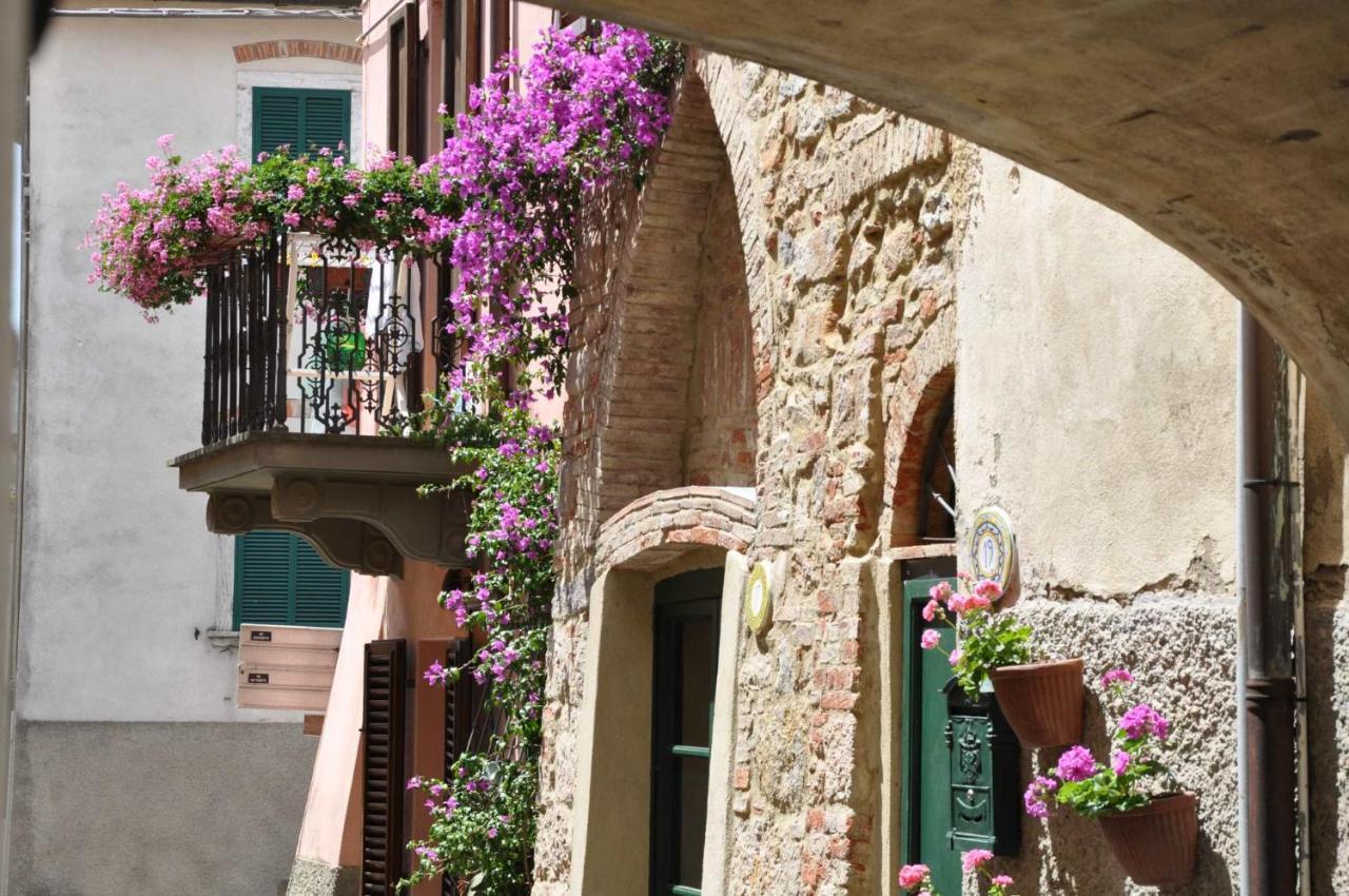 Le Logge Casa Vacanze Montepescali Ngoại thất bức ảnh